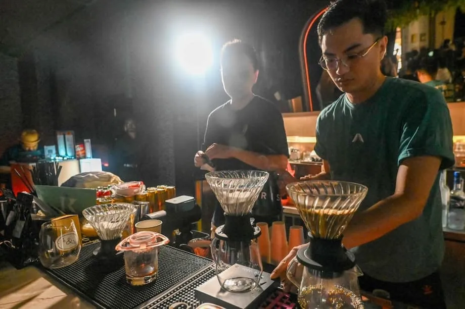 Các chủ nhà hàng Singapore đổ về Johor Bahru: Chi phí, thách thức và tương lai của ngành ẩm thực xuyên biên giới
