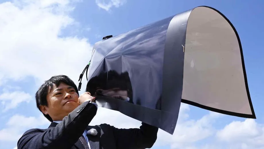 Nỗ lực phát triển pin mặt trời siêu mỏng, siêu nhẹ của Nhật Bản: Công nghệ perovskite tỏa sáng tại Expo Osaka 2025