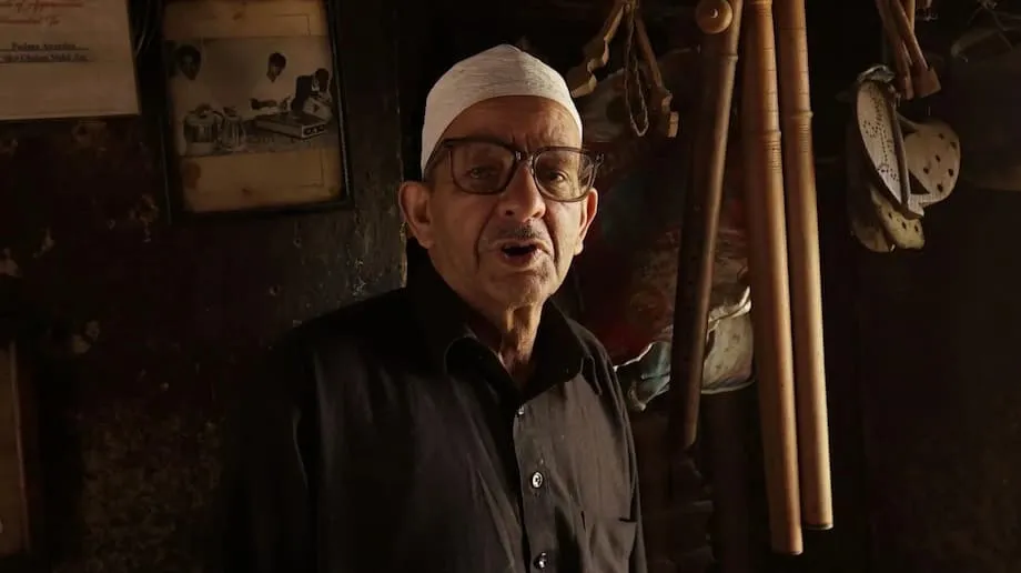 Nghệ nhân chế tác đàn santoor cuối cùng của Kashmir: Ghulam Mohammad Zaz và nỗ lực gìn giữ di sản âm nhạc