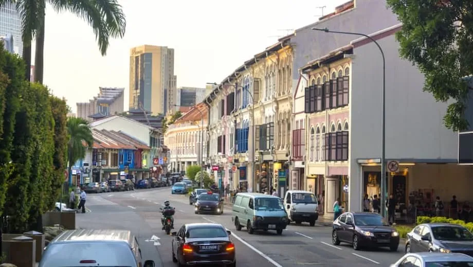 Giá thuê mặt bằng bán lẻ tăng cao ở Singapore: Can thiệp có trọng điểm có thể cứu các doanh nghiệp nhỏ?
