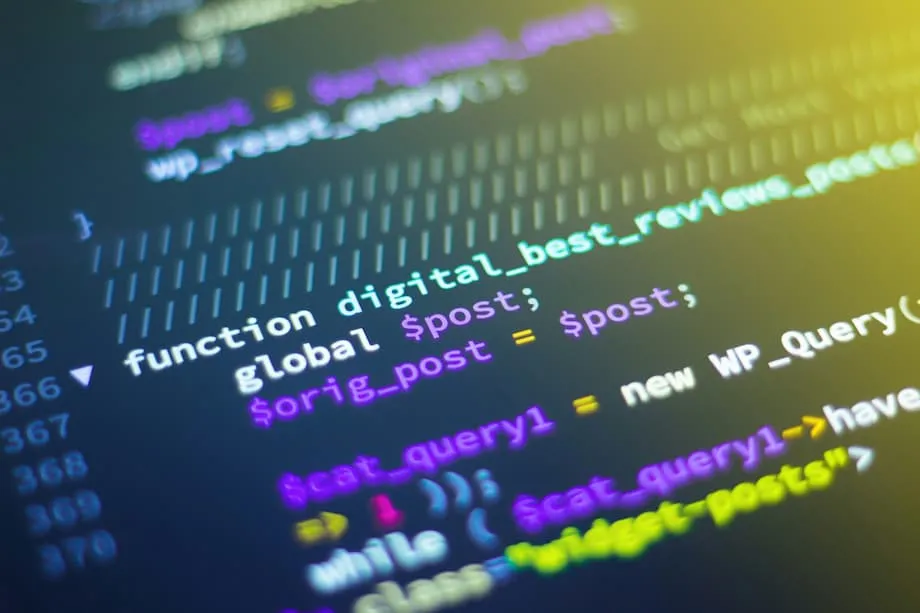 Qwen3-Coder của Alibaba: Công cụ lập trình AI mạnh mẽ làm dấy lên cảnh báo an ninh tại phương Tây