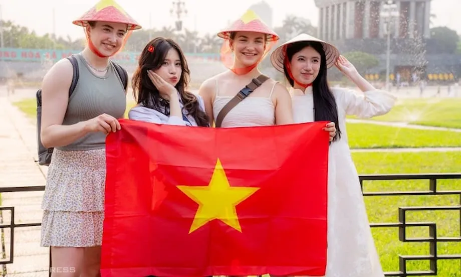Hà Nội vượt qua các đối thủ trong khu vực tại Telegraph Travel Awards 2025: Nhìn sâu vào bảng xếp hạng những thành phố tốt nhất thế giới