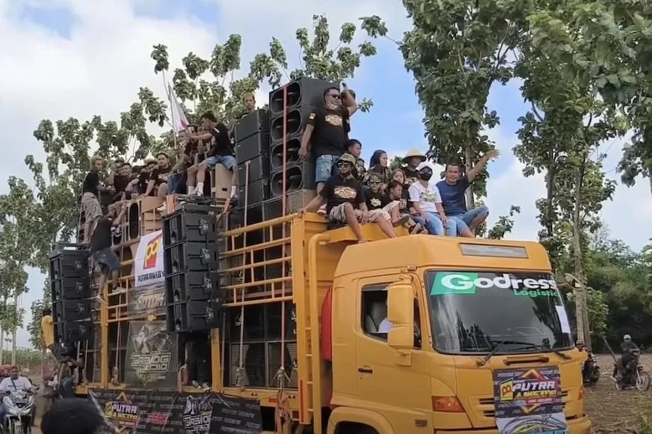 Sound horeg ở Indonesia: Văn hóa, tranh cãi và lời kêu gọi quản lý