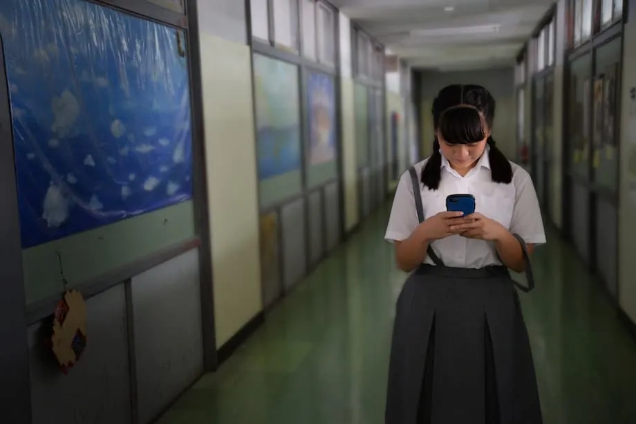 Nhật Bản siết chặt quản lý camera quay lén: Các vụ bê bối quay lén trong trường học gây báo động toàn quốc