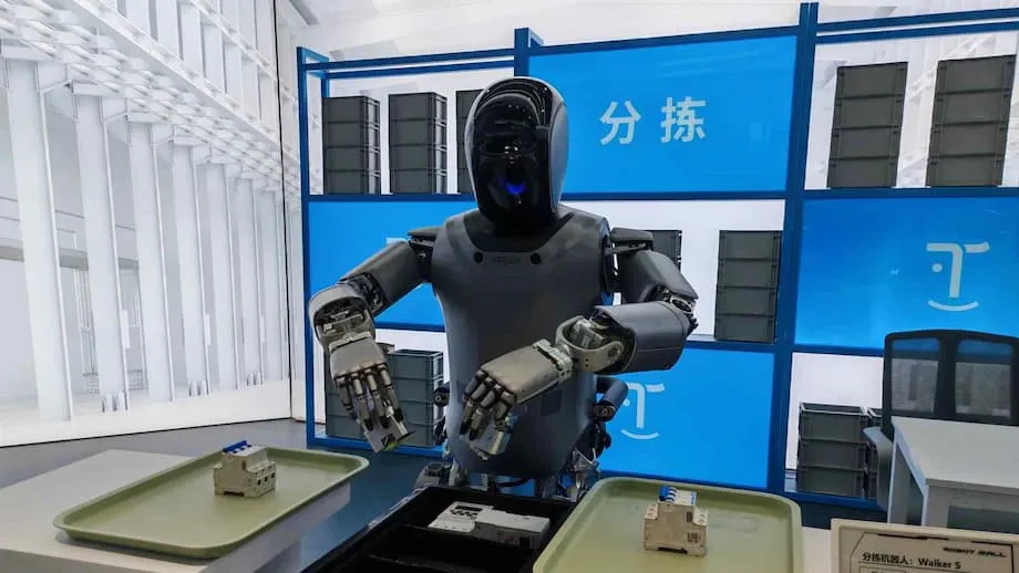 Các cuộc triển lãm robot hình người ở Trung Quốc thổi bùng cơn sốt đầu tư và cạnh tranh toàn cầu