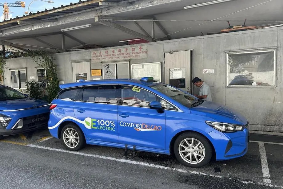 Singapore cân nhắc dùng hệ thống ERP 2.0 và đặt xe qua ứng dụng để ngăn taxi xuyên biên giới trái phép