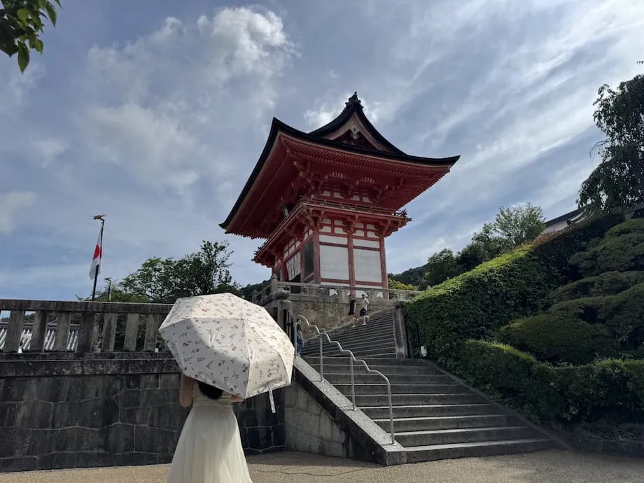Tình trạng quá tải du lịch ở Kyoto: Thực tế tại chỗ và qua số liệu