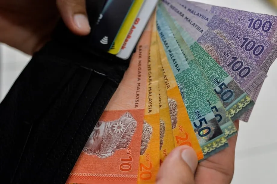 Nỗ lực cải cách năm 2025 của Malaysia: Thuế, trợ cấp, tiền lương và những thay đổi đối với mọi người