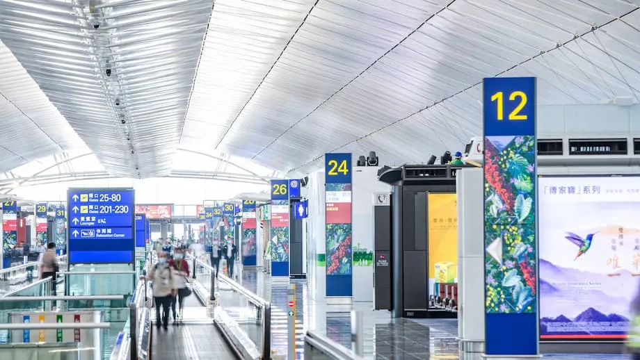 Hong Kong tăng thuế khởi hành hàng không lên 200 HK$ từ ngày 1/10/2025