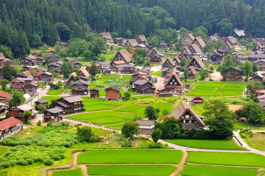 Shirakawago được vinh danh là ngôi làng đẹp nhất châu Á