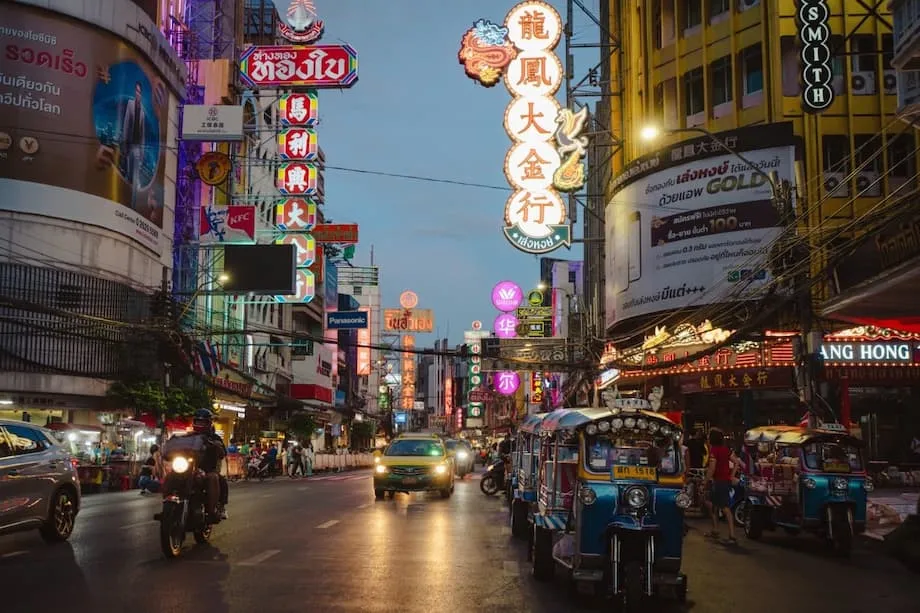 Cẩm nang Bangkok từ người bản địa: Ăn uống, mua sắm và giao lưu như dân địa phương