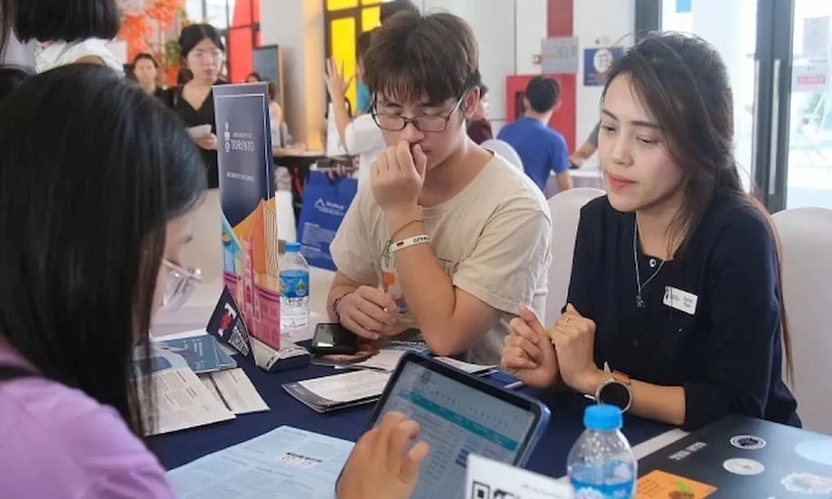 Sinh viên Việt Nam liên tục giành học bổng Pearson của Đại học Toronto