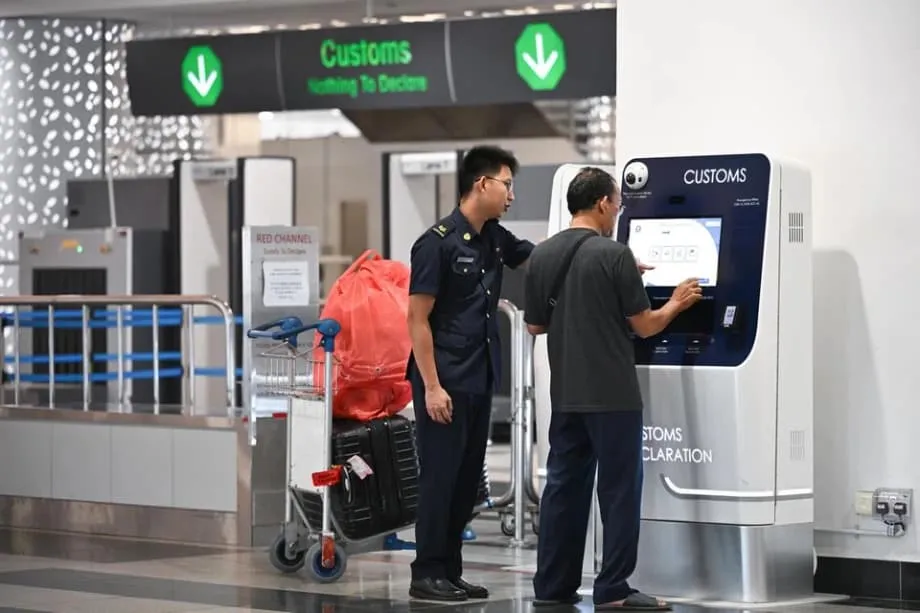Thuế GST của Singapore đối với hàng mua ở nước ngoài: Những gì du khách phải khai báo trong năm 2025