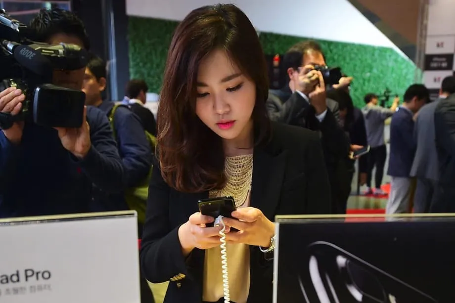 Vì sao Gen Z Hàn Quốc chọn Apple và điều đó có ý nghĩa gì với Samsung