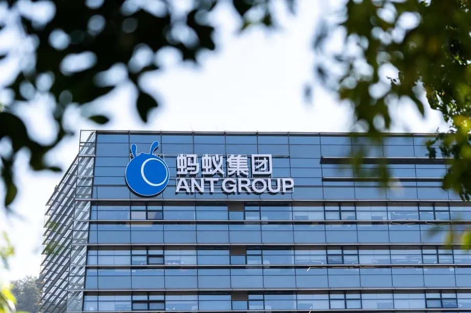 LingGuang của Ant Group vượt mốc một triệu lượt tải chỉ trong bốn ngày