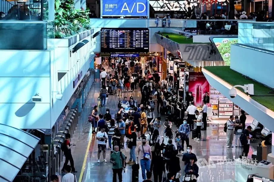 Đài Loan phát phiếu mua hàng trị giá 600 Đài tệ cho khách quá cảnh tại sân bay Đào Viên