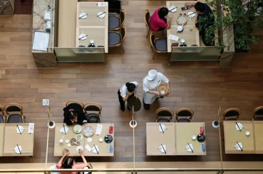 Các chuỗi F&amp;B toàn cầu nhắm đến thị trường Singapore đang chuyển mình