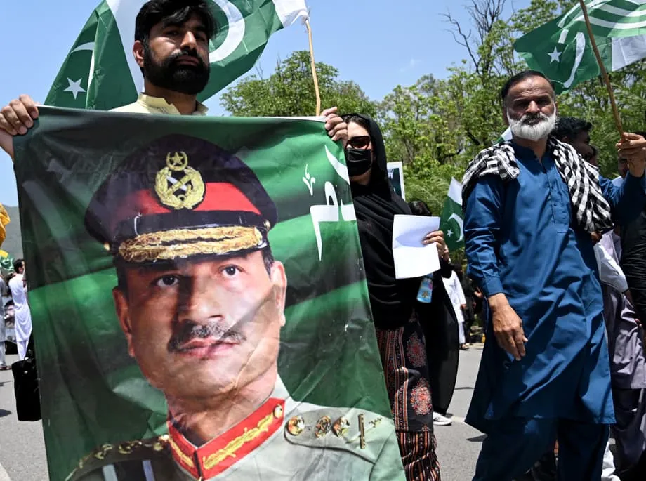 Tu chính án thứ 27 của Pakistan đưa Asim Munir lên đỉnh quyền lực