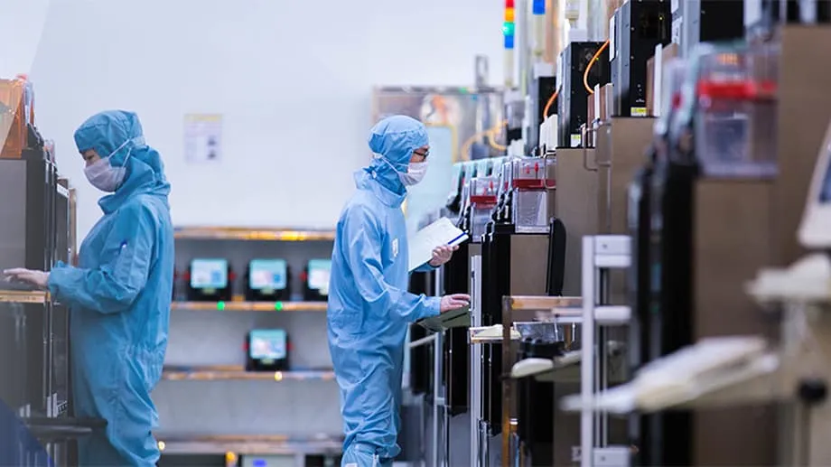 Ngành bán dẫn Trung Quốc tái cơ cấu khi các nhà máy đúc chip thúc đẩy hợp nhất trị giá hàng tỷ USD