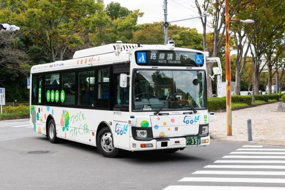 Thử nghiệm xe buýt tự hành cấp độ 4 đầu tiên trên đường công cộng ở Tokyo