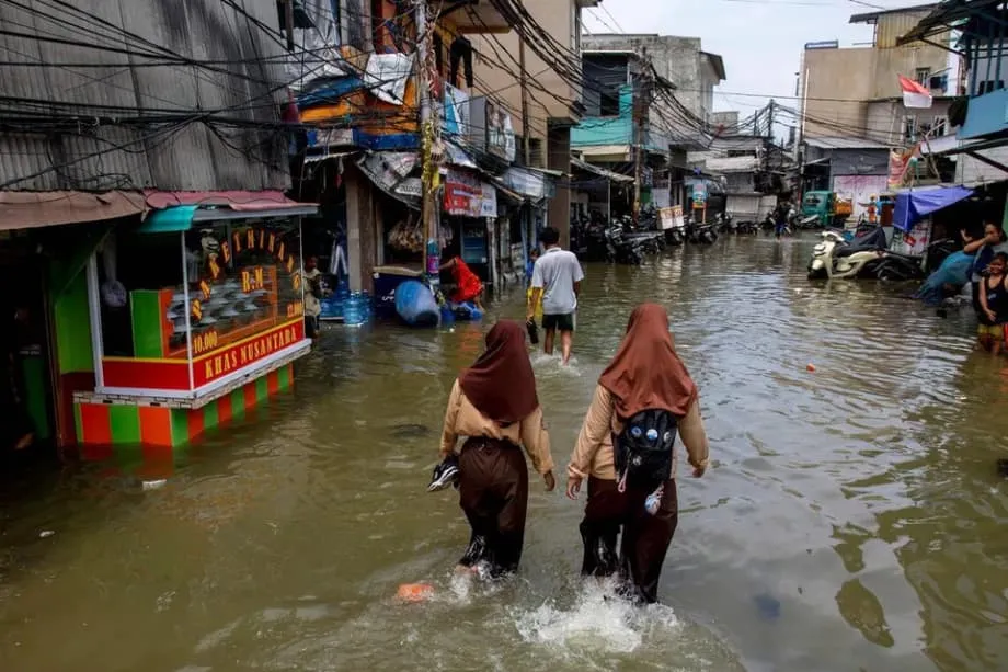 Jakarta lún sâu hơn khi sụt lún đất làm gia tăng nguy cơ lũ lụt