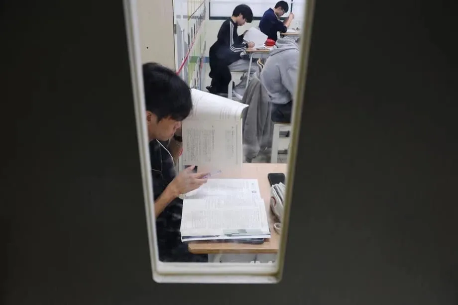 Hàn Quốc nhắm vào “liên minh giáo dục” nhằm khôi phục tính liêm chính của kỳ thi Suneung