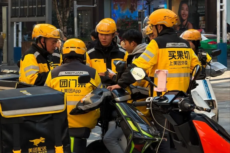 Các nhà bán lẻ nước ngoài đặt cược vào thị trường giao hàng tức thì Trung Quốc bất chấp cuộc chiến giá khốc liệt