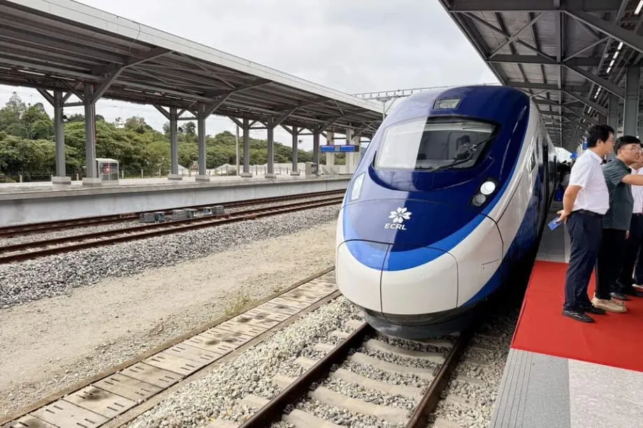 Tuyến đường sắt Bờ Đông Malaysia chạy thử trước khi khai trương vào năm 2027