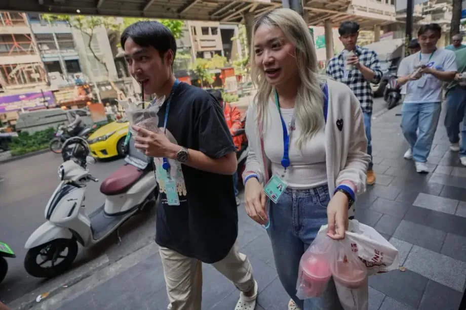 Các chuỗi cà phê Thái Lan giảm một nửa lượng đường mặc định trong sáng kiến y tế toàn quốc