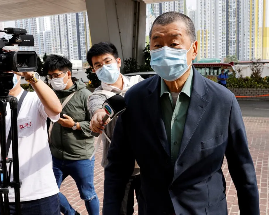 Tòa án Hong Kong hủy bản án gian lận đối với Jimmy Lai, nhưng ông trùm truyền thông vẫn bị giam