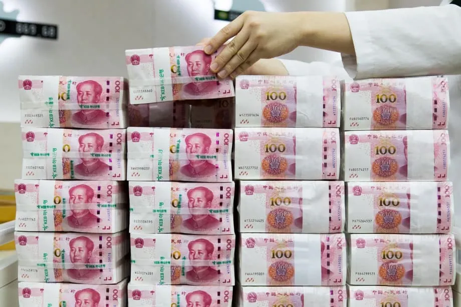Cổ phiếu thanh toán Trung Quốc tăng mạnh khi nhân dân tệ được dùng để trả phí qua eo biển Hormuz