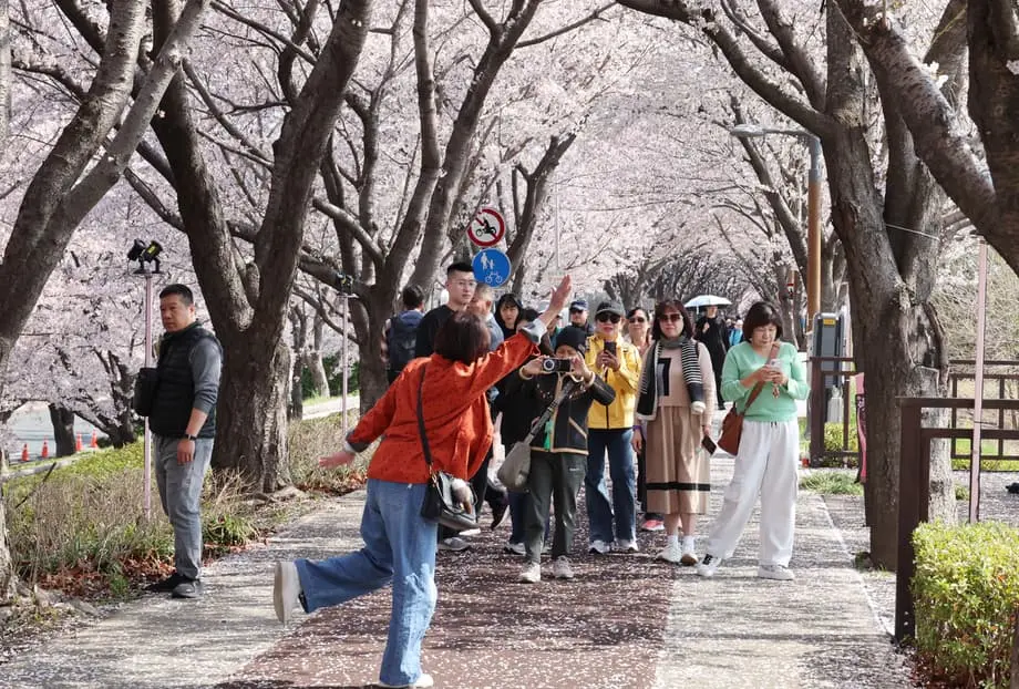 Hàn Quốc mở rộng hạ tầng du lịch ra ngoài Seoul với giao thông thông minh và kết nối các vùng