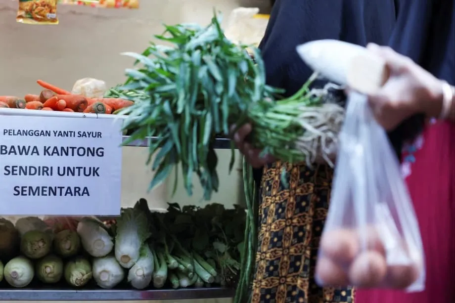 Tham vọng tăng trưởng 8% của Indonesia vấp phải “trần nhựa”: Cú sốc dầu mỏ toàn cầu đang siết chặt các doanh nghiệp nhỏ
