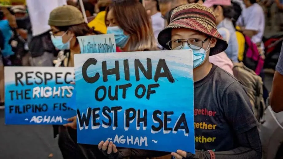 Philippines phẫn nộ trước tuyên truyền phân biệt chủng tộc do AI tạo ra của truyền thông nhà nước Trung Quốc trong tranh chấp Biển Đông