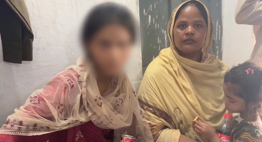 Tòa án Pakistan giao trả bé gái 13 tuổi cho người bị cáo buộc bắt cóc, gây làn sóng phản đối