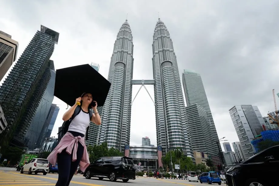 Malaysia và Hàn Quốc mở rộng liên minh kinh tế, từ chip đến ngành halal và năng lượng sạch