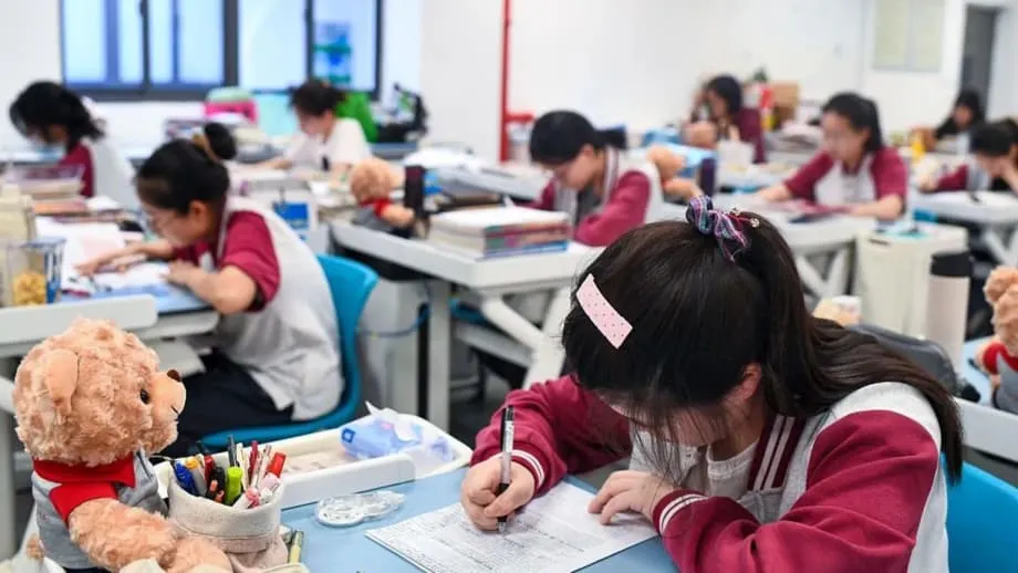 Thanh thiếu niên Trung Quốc tìm đến thuốc kê đơn để trốn tránh áp lực thi cử