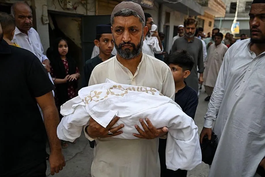 Điều tra vụ cháy bệnh viện ở Pakistan phát hiện nhiều năm sai phạm an toàn dẫn đến cái chết của 14 trẻ sơ sinh