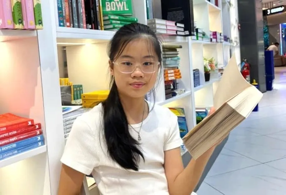 Bé gái Việt Nam 10 tuổi đạt IELTS 8.5 mà không cần học thêm