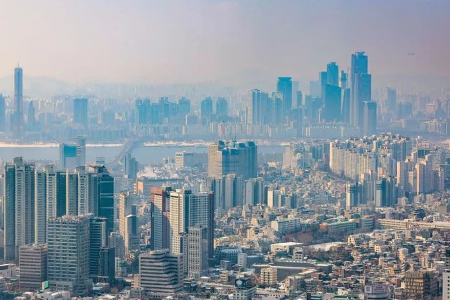 Lượng người nước ngoài mua nhà tại Seoul giảm 51% theo quy định cấp phép mới