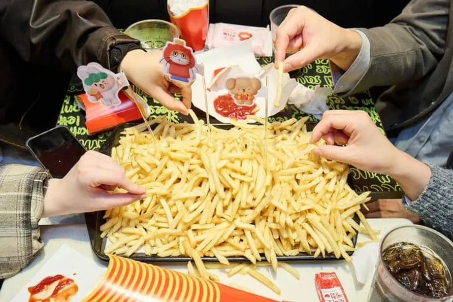 Gam-twi lên ngôi: Khoai tây chiên trở thành lời đáp của Hàn Quốc trước nỗi cô đơn như thế nào