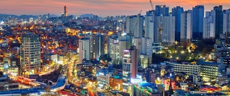 Hàn Quốc cân nhắc hạn chế đi lại trên toàn quốc lần đầu tiên kể từ Chiến tranh Vùng Vịnh năm 1991 khi khủng hoảng dầu mỏ trầm trọng hơn