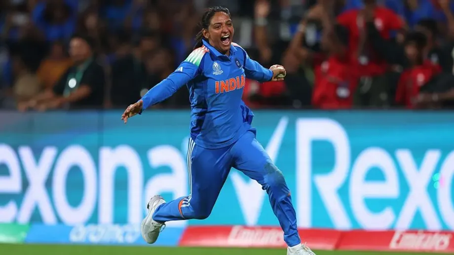 Smriti Mandhana Takes Over India Captaincy as Harmanpreet Kaur Steps Down After World Cup Triumph
